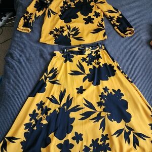 Who What Wear Yellow and Black Floral Ensemble